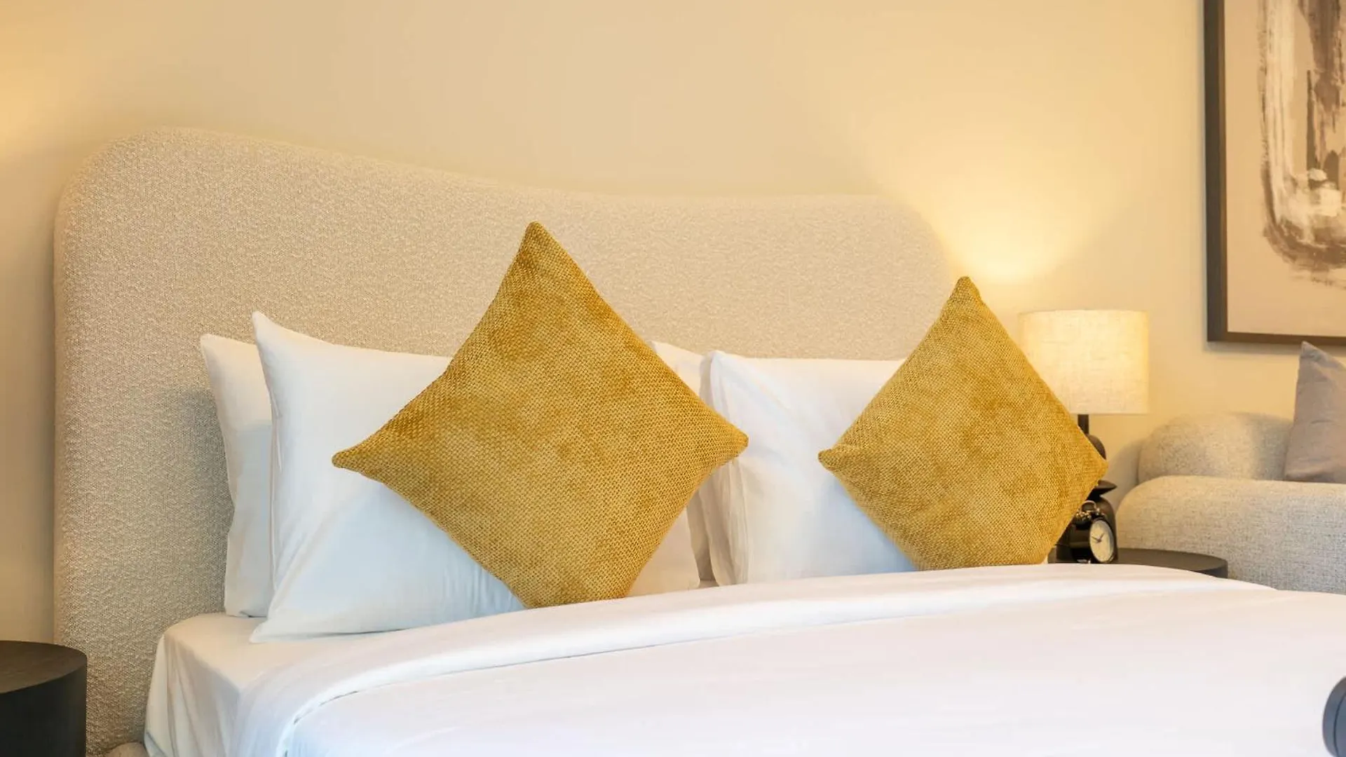 Classic Flat In Jvc That Sleeps 2 Dubai Apartment