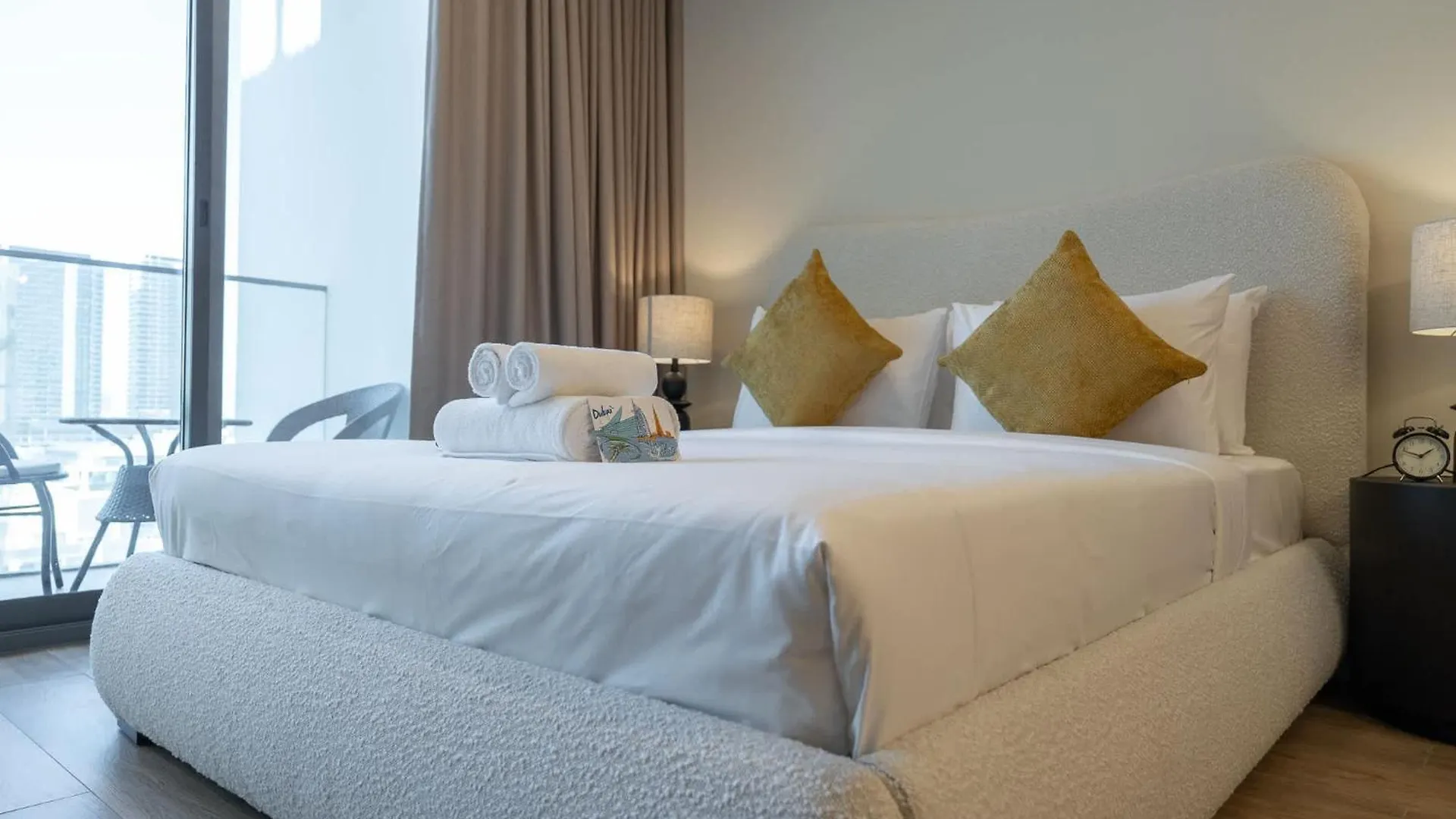Classic Flat In Jvc That Sleeps 2 Dubai United Arab Emirates