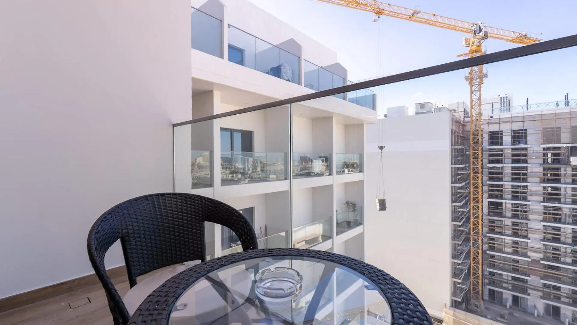 Apartment Classic Flat In Jvc That Sleeps 2 Dubai